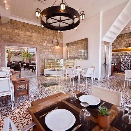 Pier Otel *